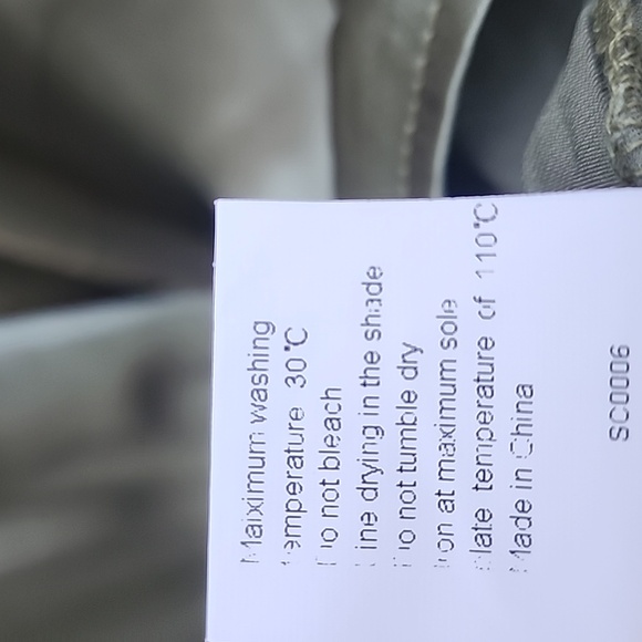 Lyaner Women's Satin Wrap V Neck Short Sleeve Blouse, Sz. Medium - Picture 7 of 8